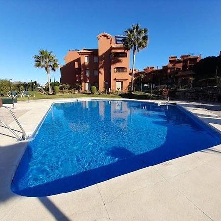 Apartamento Espacioso Muy Tranquilo Con Piscinas Y Jardines Cercano A La Playa Estepona Exteriör bild